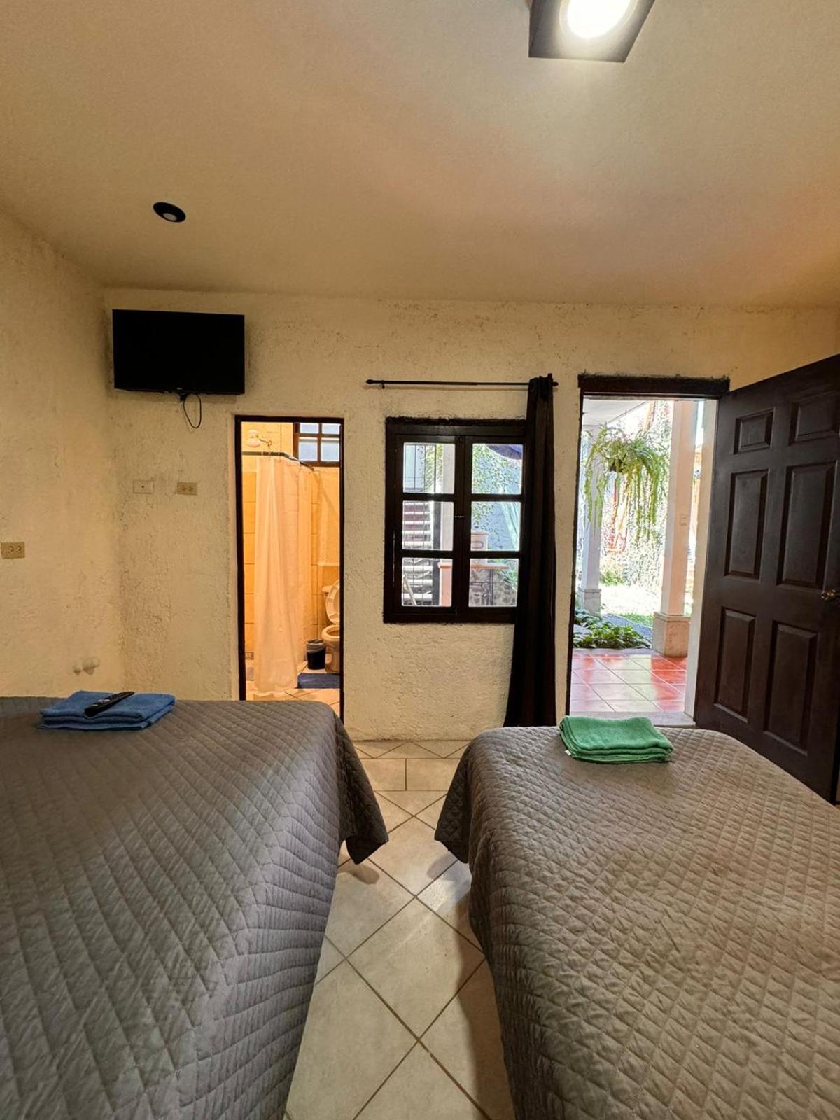 Cristales De Antigua Casa Cristal Hotel Ngoại thất bức ảnh